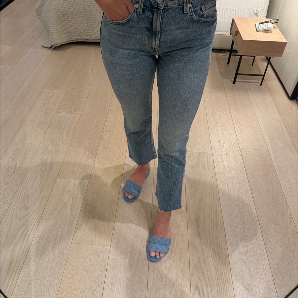 Zara Blue Ankle Cropped Jeans with stretch size USA 4